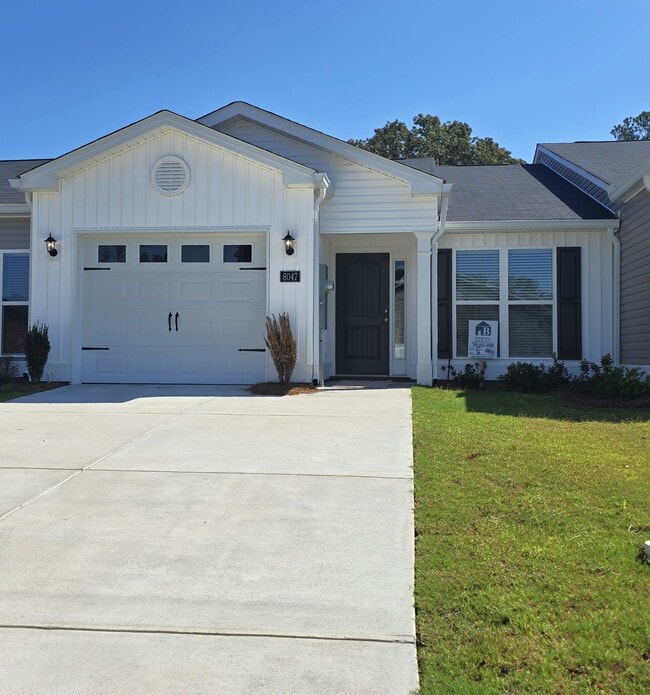 Building Photo - 8047 Bannock Cir