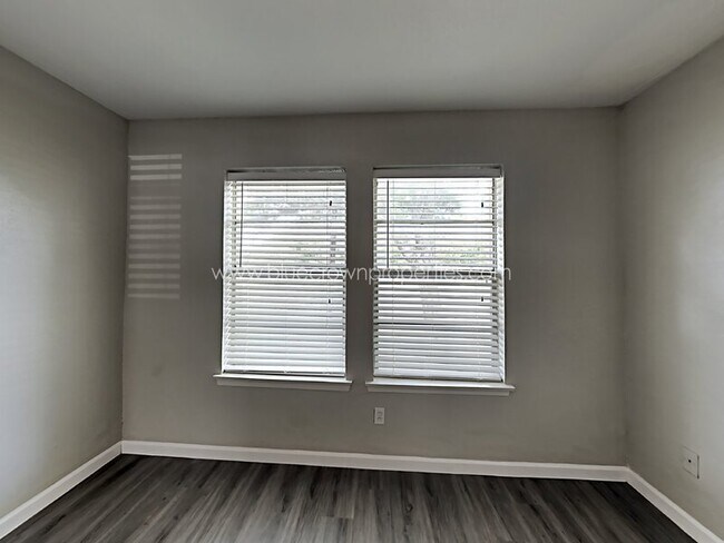 Foto del edificio - 5105 Skillman St