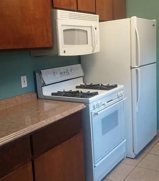 Building Photo - 4017 5th Ave S