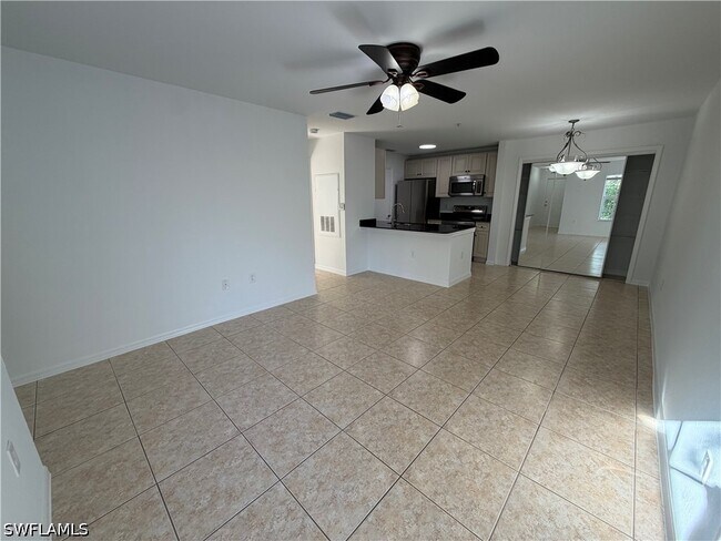Foto del edificio - 14880 Pleasant Bay Ln
