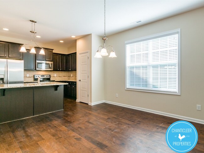 Foto del edificio - 105 McDowell Pkwy