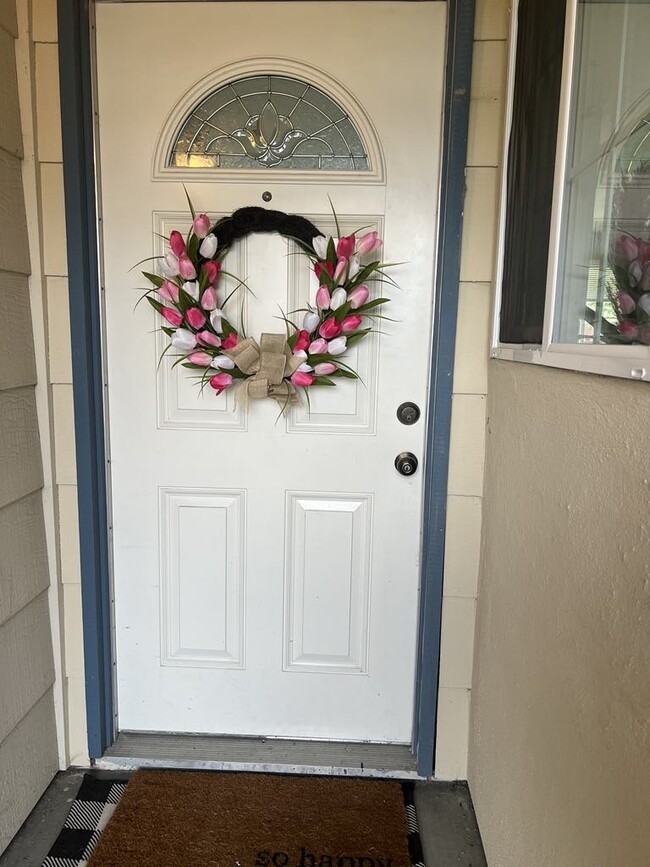 Foto del edificio - 808 Colton Dr