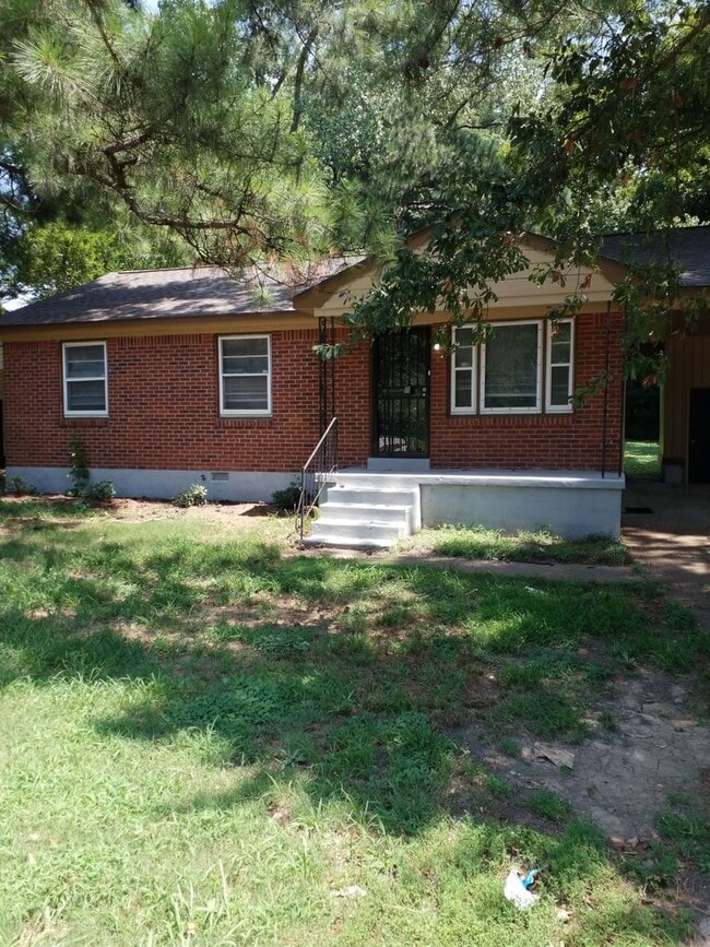 Building Photo - 3554 N Watkins St