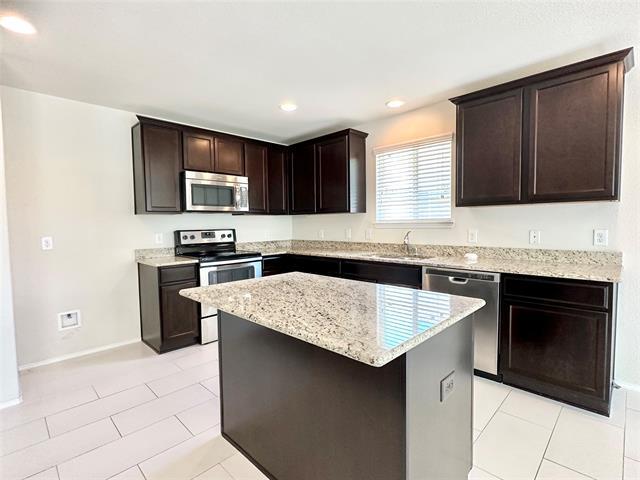 Foto del edificio - 1429 Rivers Creek Ln