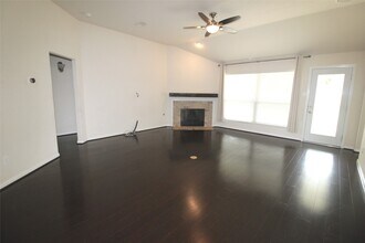 Building Photo - 21011 Blue Topaz Dr Building Photo - 21011 Blue Topaz Dr