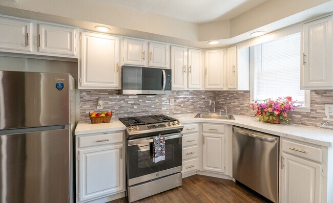 Foto del edificio - Newly rehabbed 3 bedroom