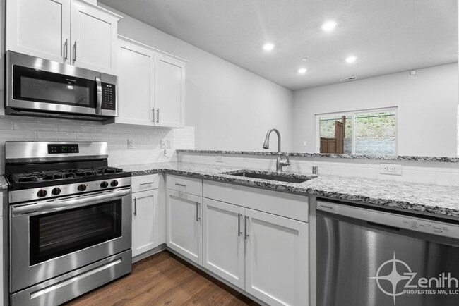 Building Photo - 4117 S Cyn Vw Cir