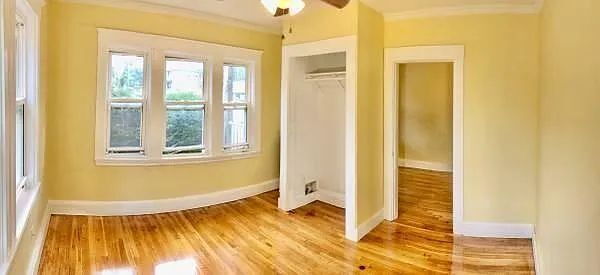Foto del edificio - Spacious 2 BED 1 BATH close to Forest Hills Train Station