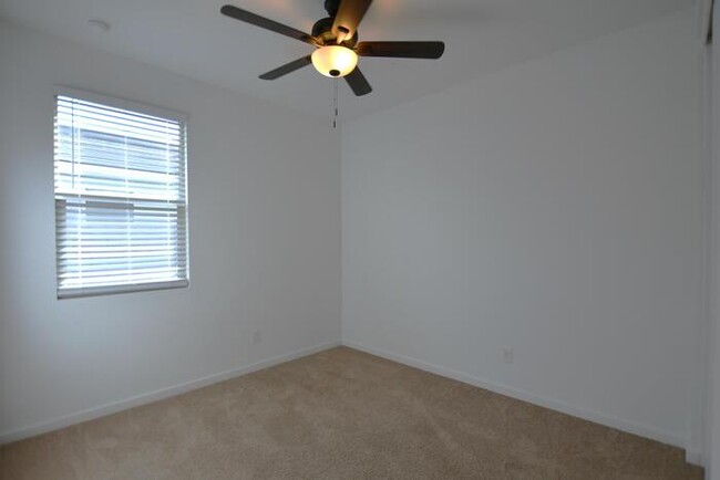 Foto del edificio - 4021 E Caitlin Dr