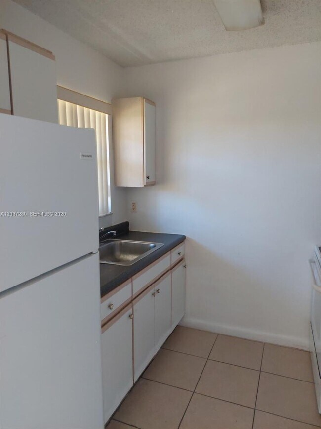 Foto del edificio - 2319 Johnson St