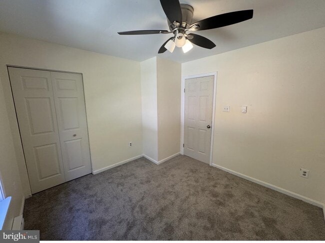 Building Photo - 125 Hampshire Rd