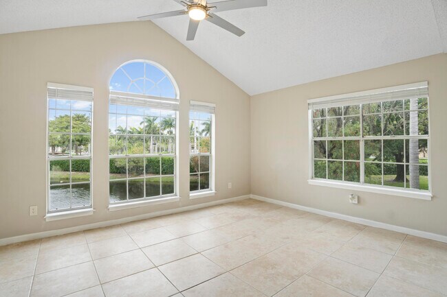 Building Photo - 1000 Crystal Way