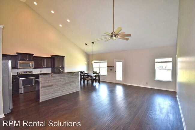 Building Photo - 4 br, 3 bath House - 2220 Burnside Drive
