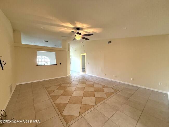 Foto del edificio - 1116 Glancy Ave NW