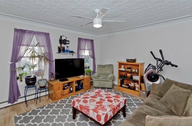 Building Photo - rent to own 3bd fenced in yard
