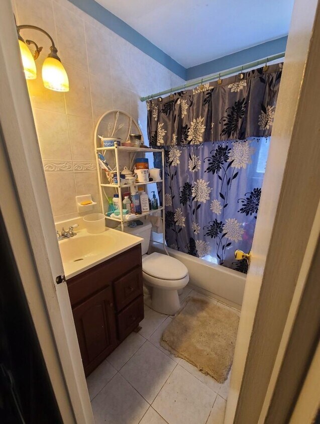 Foto del edificio - 120 Wyona St