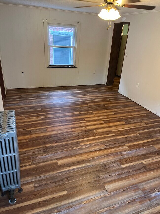 Living Room - 43 Sussex St