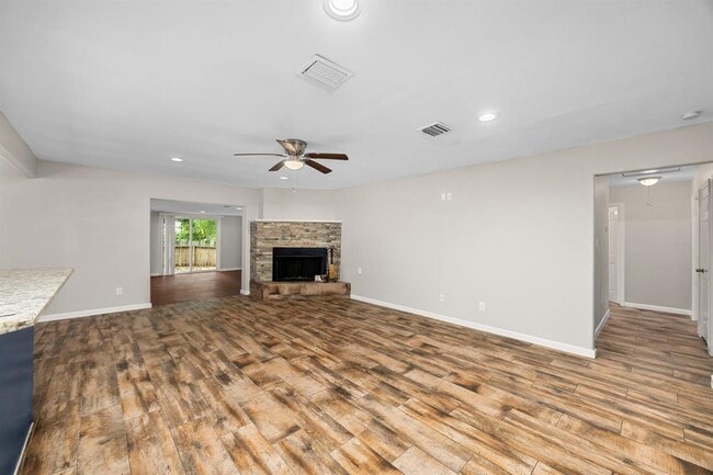 Building Photo - 24402 Pine Canyon Dr