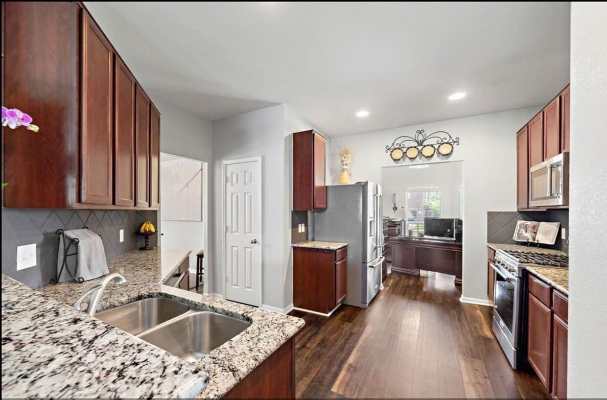 Foto del edificio - 14923 Darby Retreat Ln