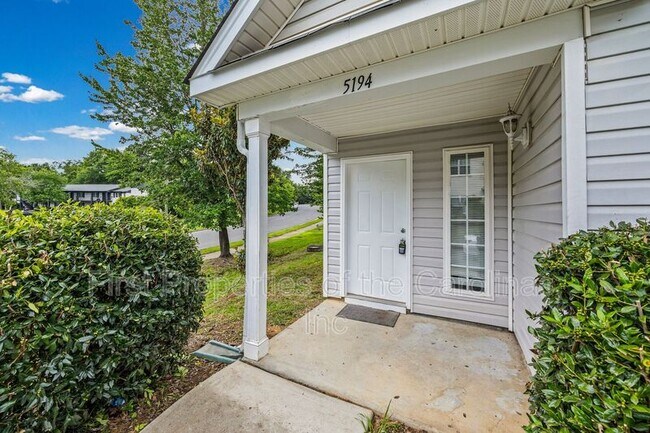 Building Photo - 5194 Brooktree Dr