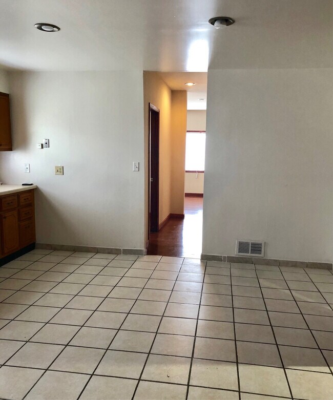 Foto del edificio - 1610 Cora St