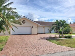 Building Photo - 1309 Columbian Dr