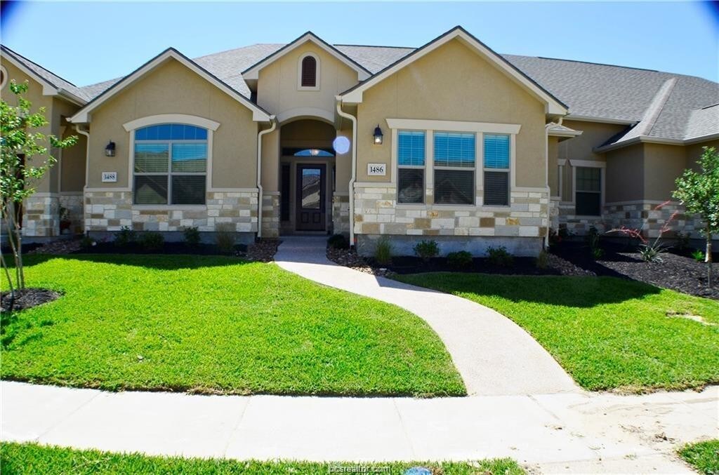 Foto principal - 1486 Buena Vista Dr