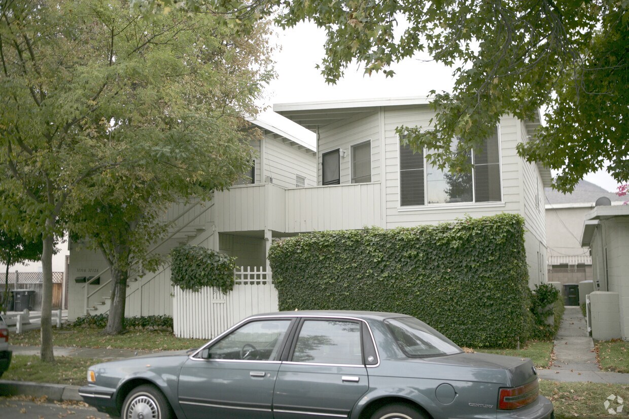 Building Photo - 3710 W Heffron Dr
