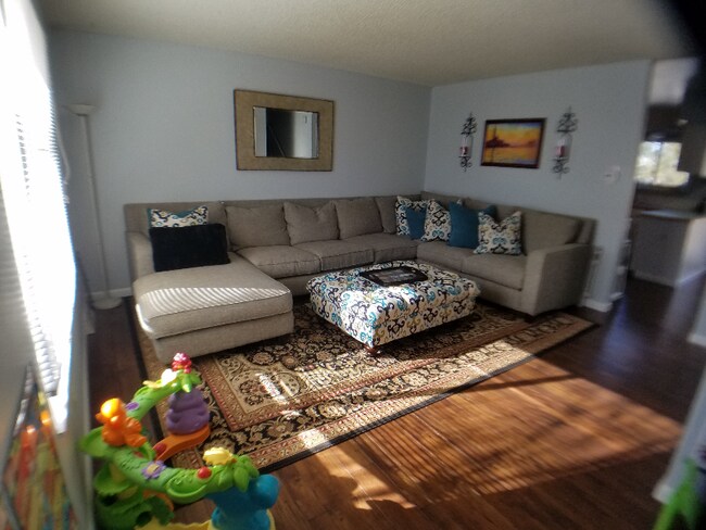 Foto del edificio - 8729 W 75th Pl