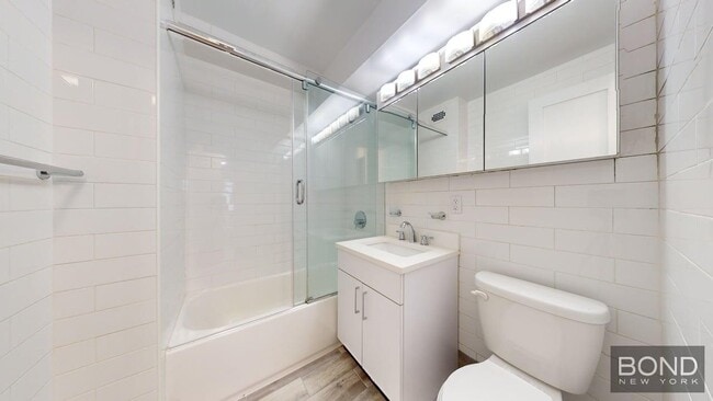 Building Photo - 405 E 56th St