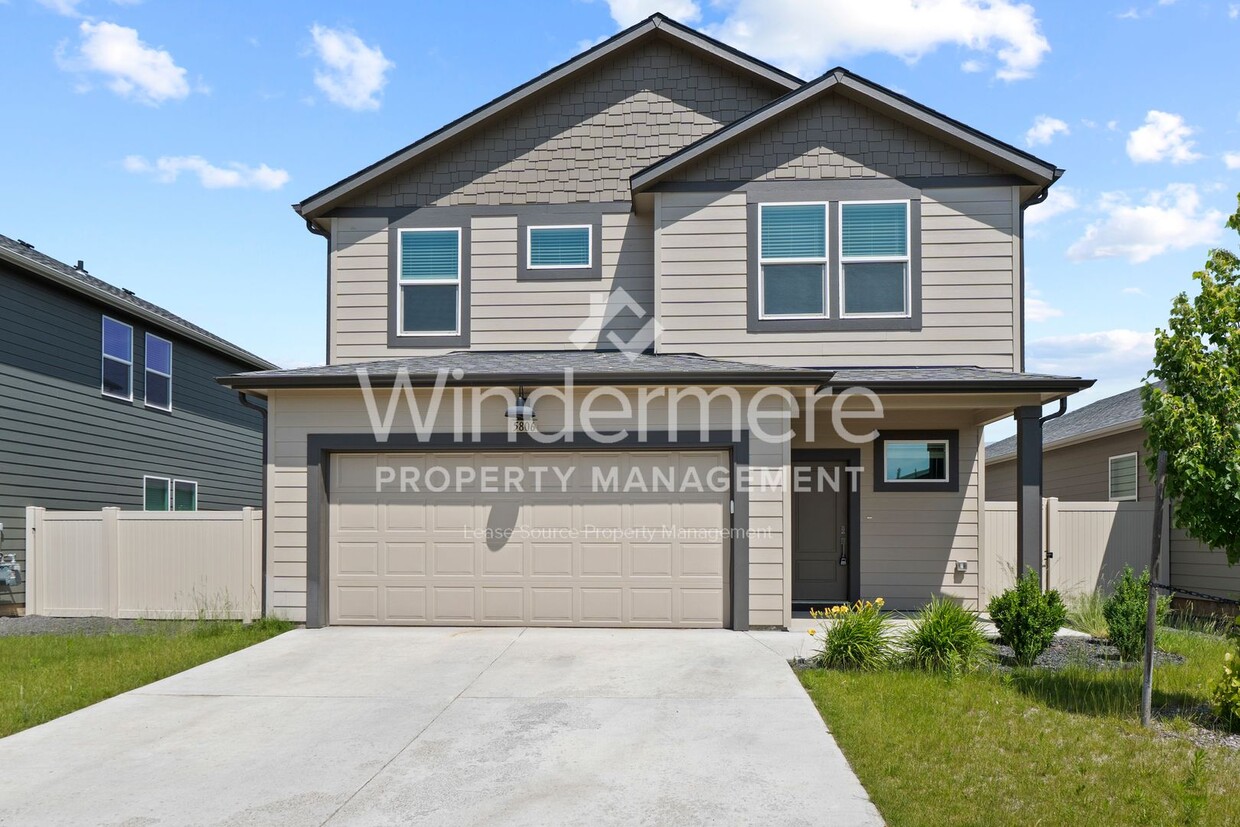 Primary Photo - Beautiful New DR Horton 4 Bed 2.5 Bath Hom...