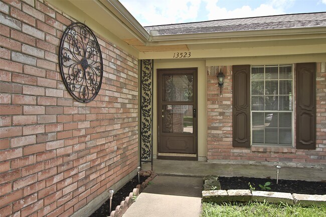 Foto del edificio - 13523 Harpers Bridge Dr
