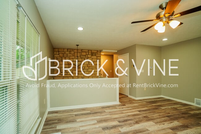 Building Photo - 170 Penick Ave