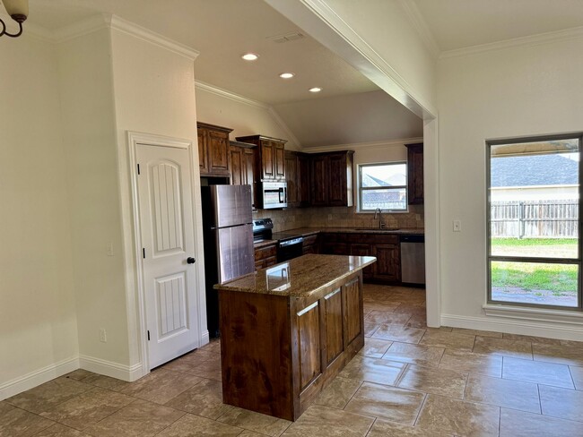 Foto del edificio - Four Bedroom House in Southside Abilene