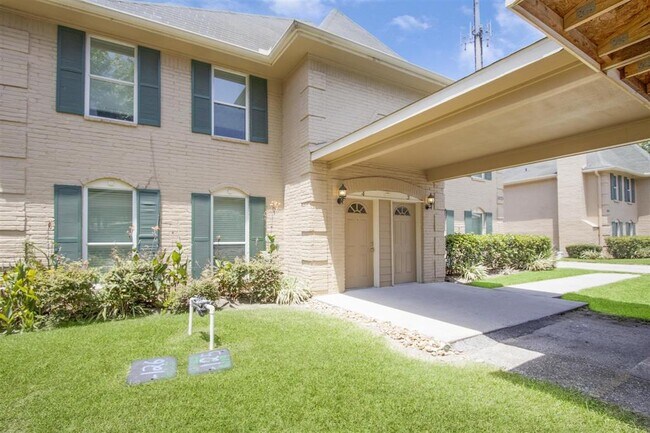 Foto del edificio - 6119 Farm to Market 1960 Rd W