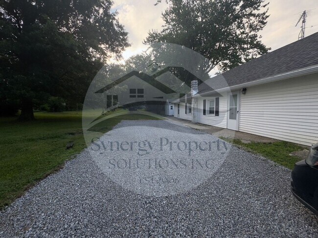Foto del edificio - Country Living, Close to Everything, Madis...