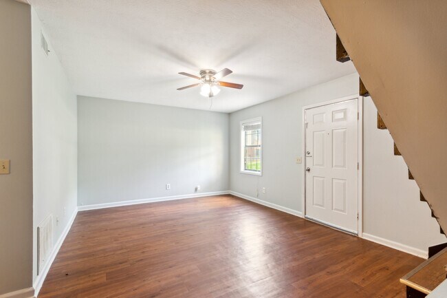 Building Photo - 4255 Janet Ct NW