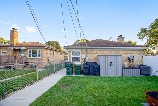 Foto del edificio - 8001 N Elmore St