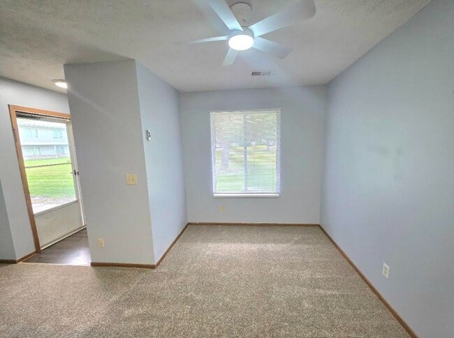 Building Photo - 4873 Marshall Dr