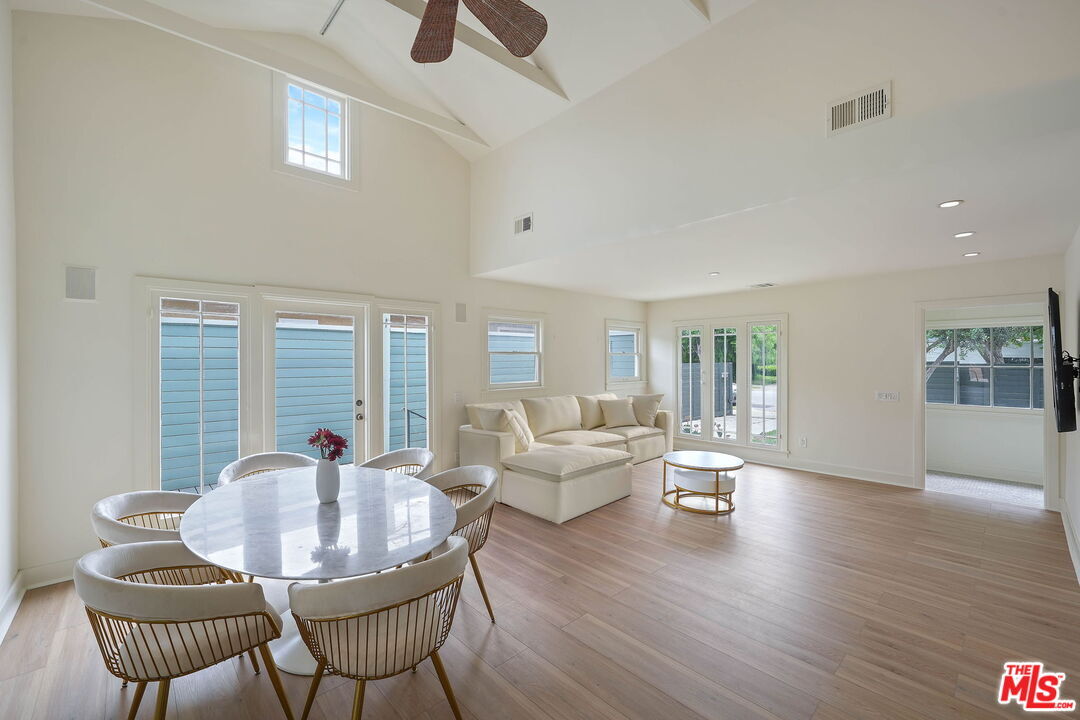 Foto principal - 1141 Palms Blvd