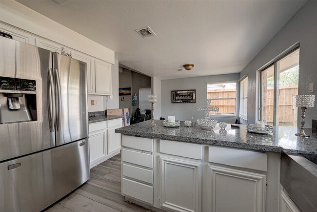 Building Photo - 2226 Gray Hawk Ln