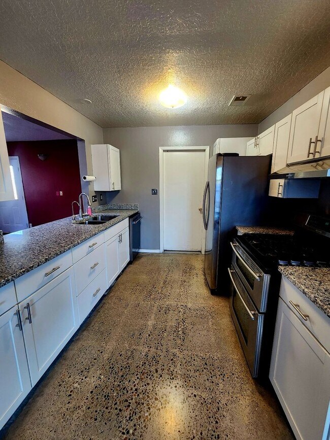 Foto del edificio - 2 bedroom  Rio Rancho