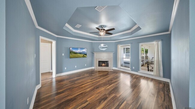 Foto del edificio - 8077 Carlton Roberts Blvd