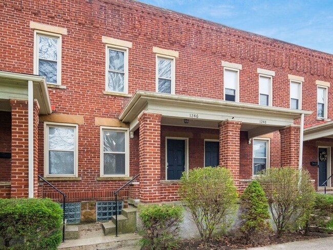 Foto del edificio - 1246 S Washington Ave
