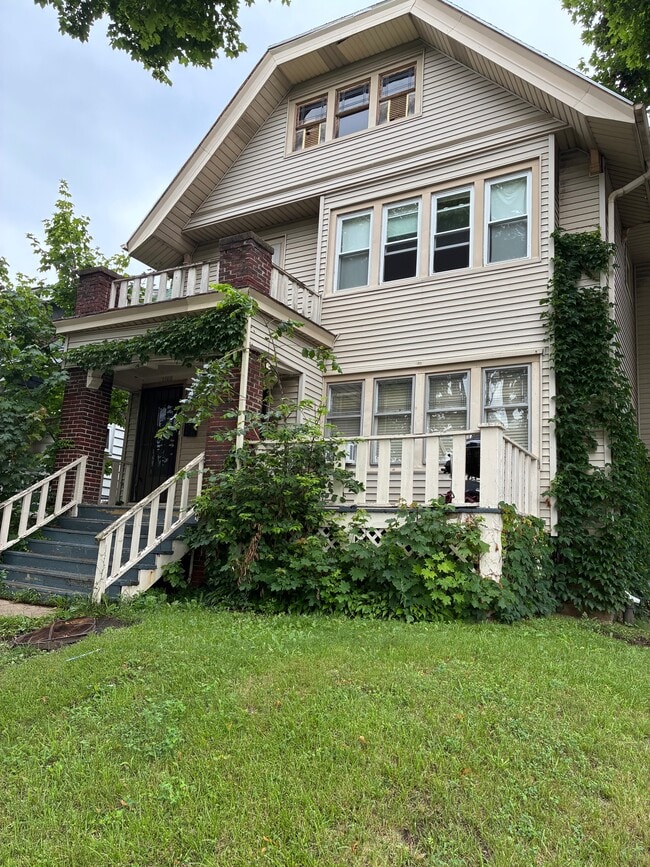Building Photo - 3702 N 15th St