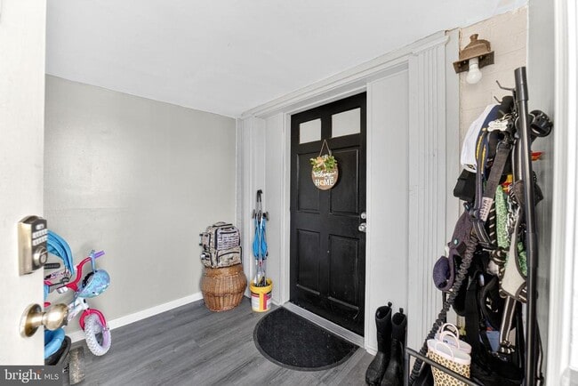 Building Photo - 19 Congress Ct