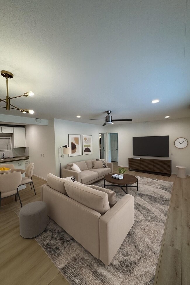 Building Photo - 502 Calle Santa Rosa S