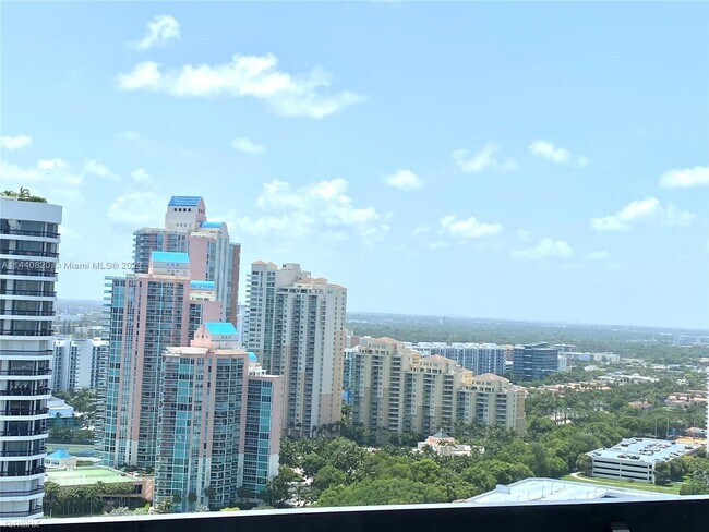 Building Photo - 3 br, 2 bath House - 3500 Mystic Pointe Dr...