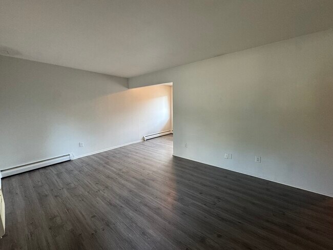 Foto del edificio - 4083 Hazel Ave