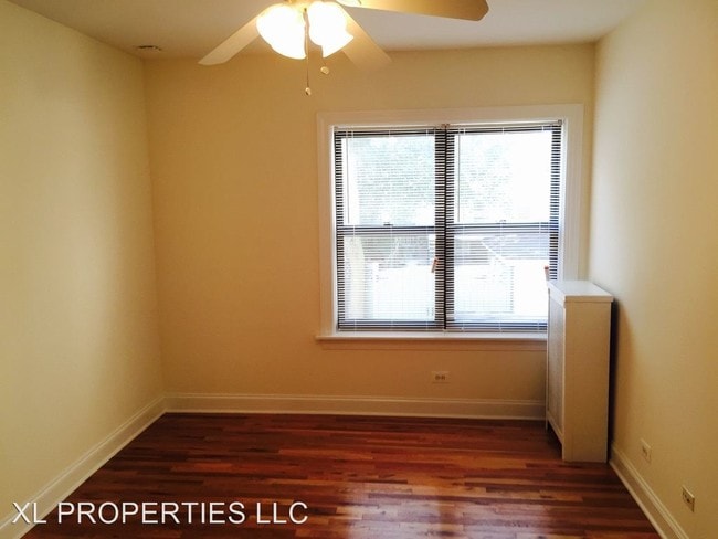 Building Photo - 4440 N Wolcott Ave